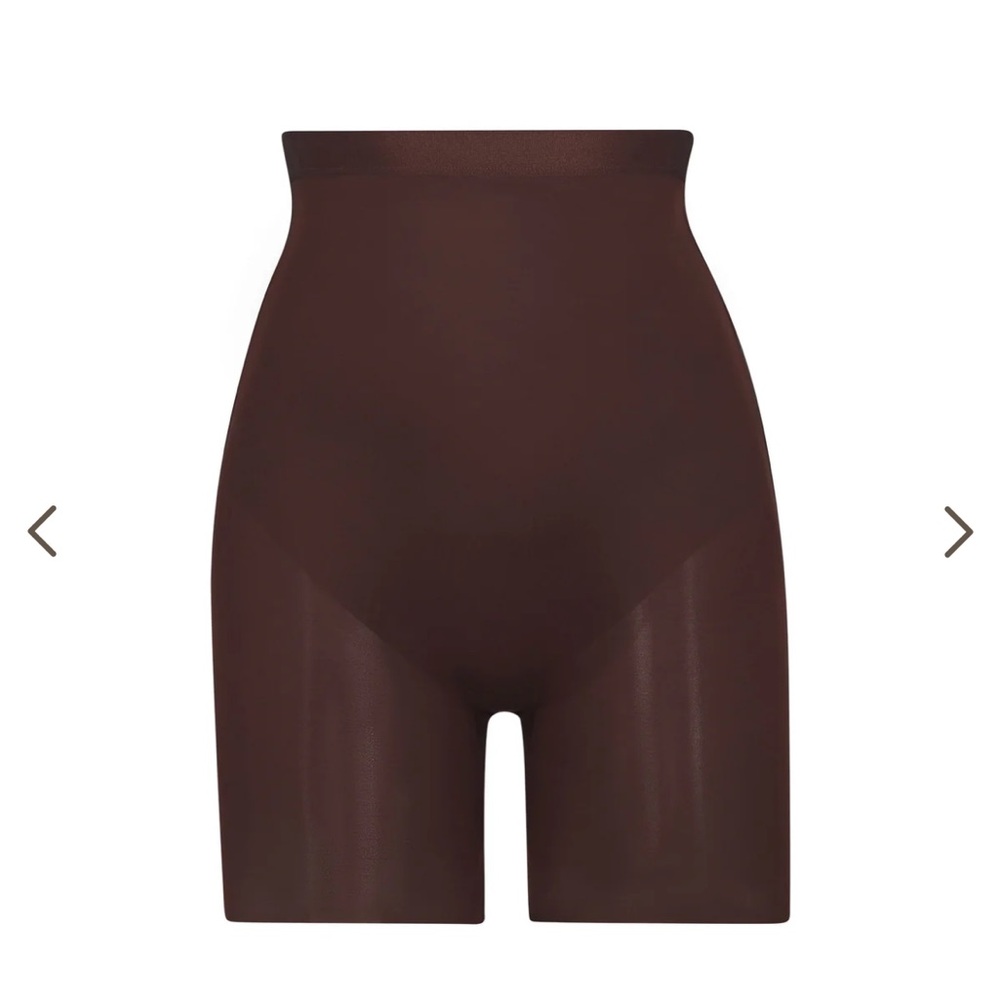 SKIMS SIMPLY BARE LOW BACK SHORT-COCOA - Picture 2 of 4